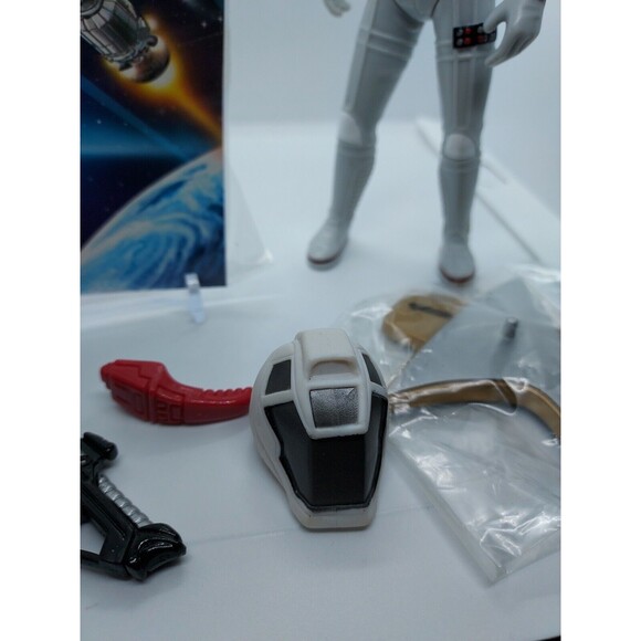 Star Trek Picard in Spacesuit  1996 Action Figure Playmates Loose First Contact - Picture 6 of 6